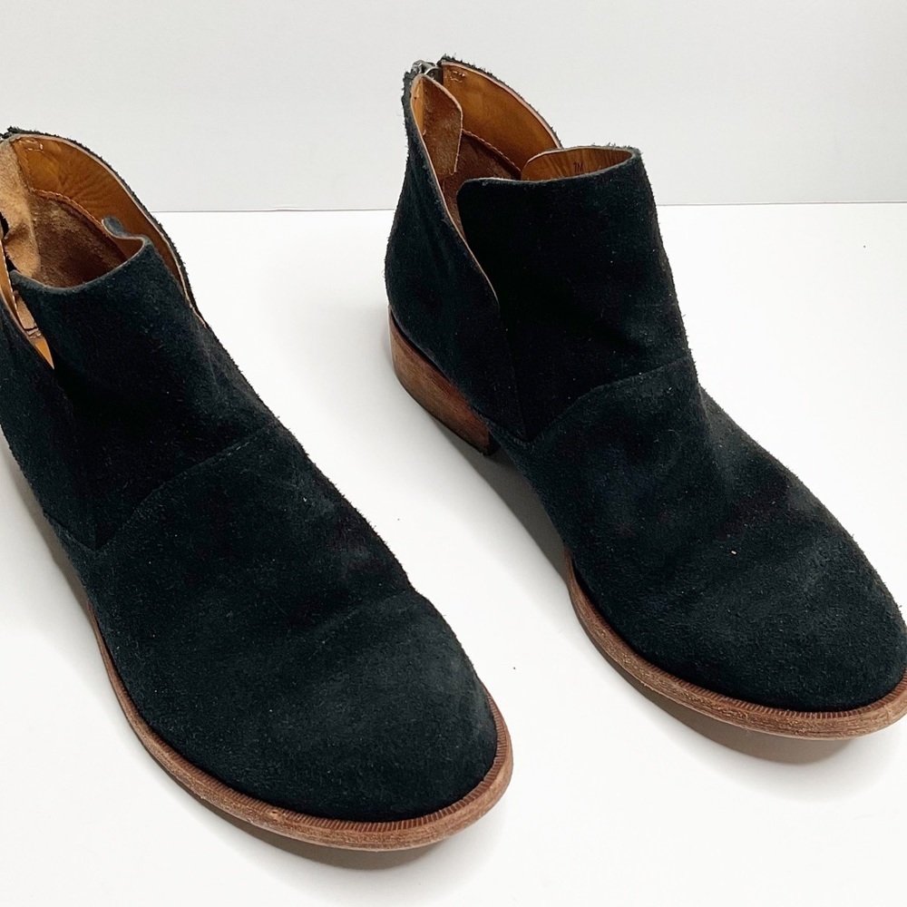Kork-Ease Ryder Women's Black Suede Bootie Sz 7